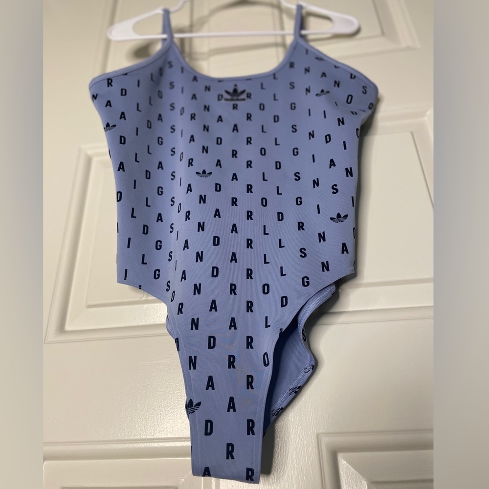 Adidas bodysuit💙